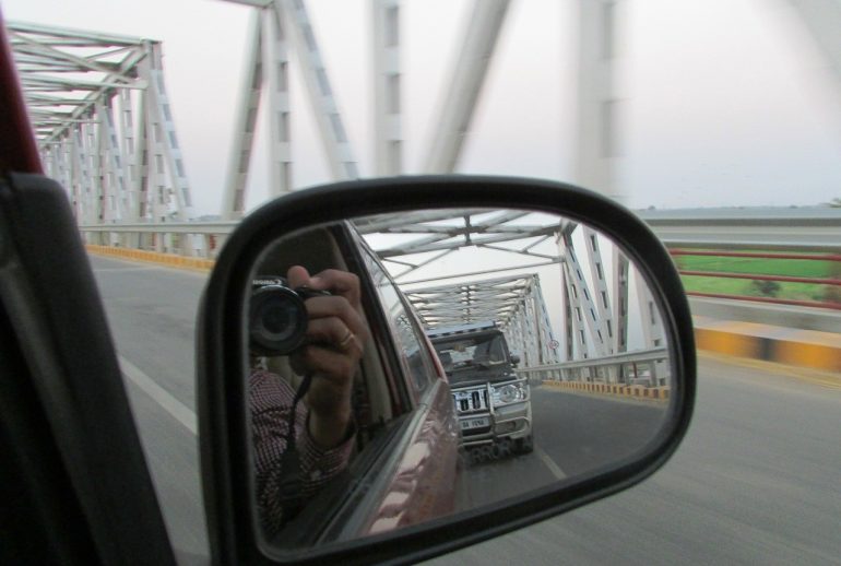 rear-view-mirror-263964_1280
